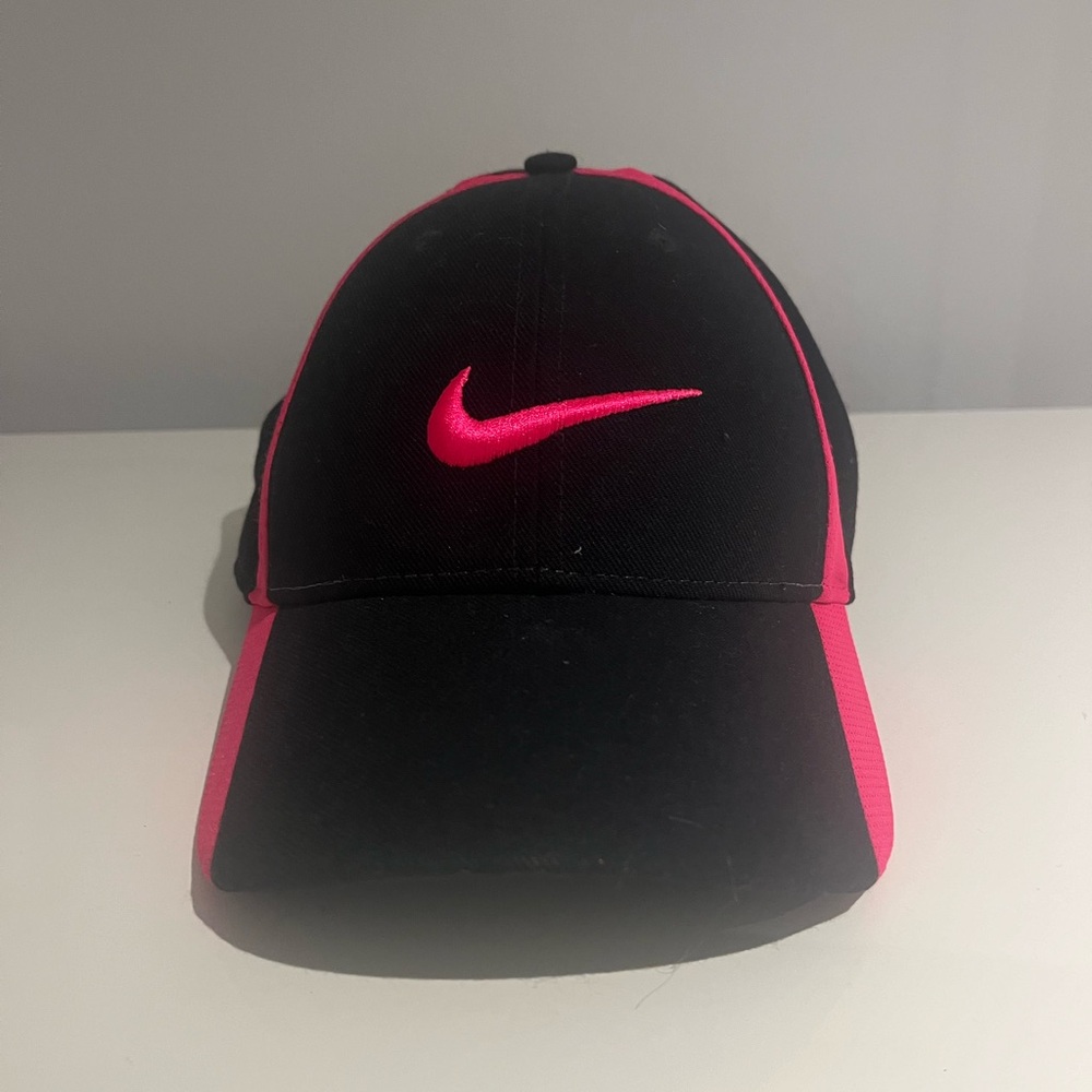 Women’s Nike hat